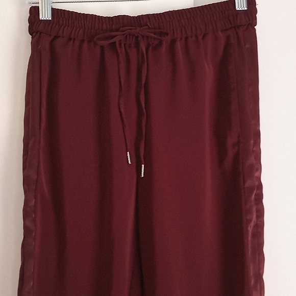 H&M Burgundy Joggers with Side Satin Stripe in Size 8 (NWT) - Picture 2 of 9